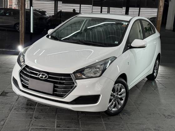 HYUNDAI HB20S 1.6 COMFORT PLUS 16V FLEX 4P AUTOMÁTICO HYUNDAI HB20S 1.6 COMFORT PLUS 16V FLEX 4P AUTOMÁTICO
